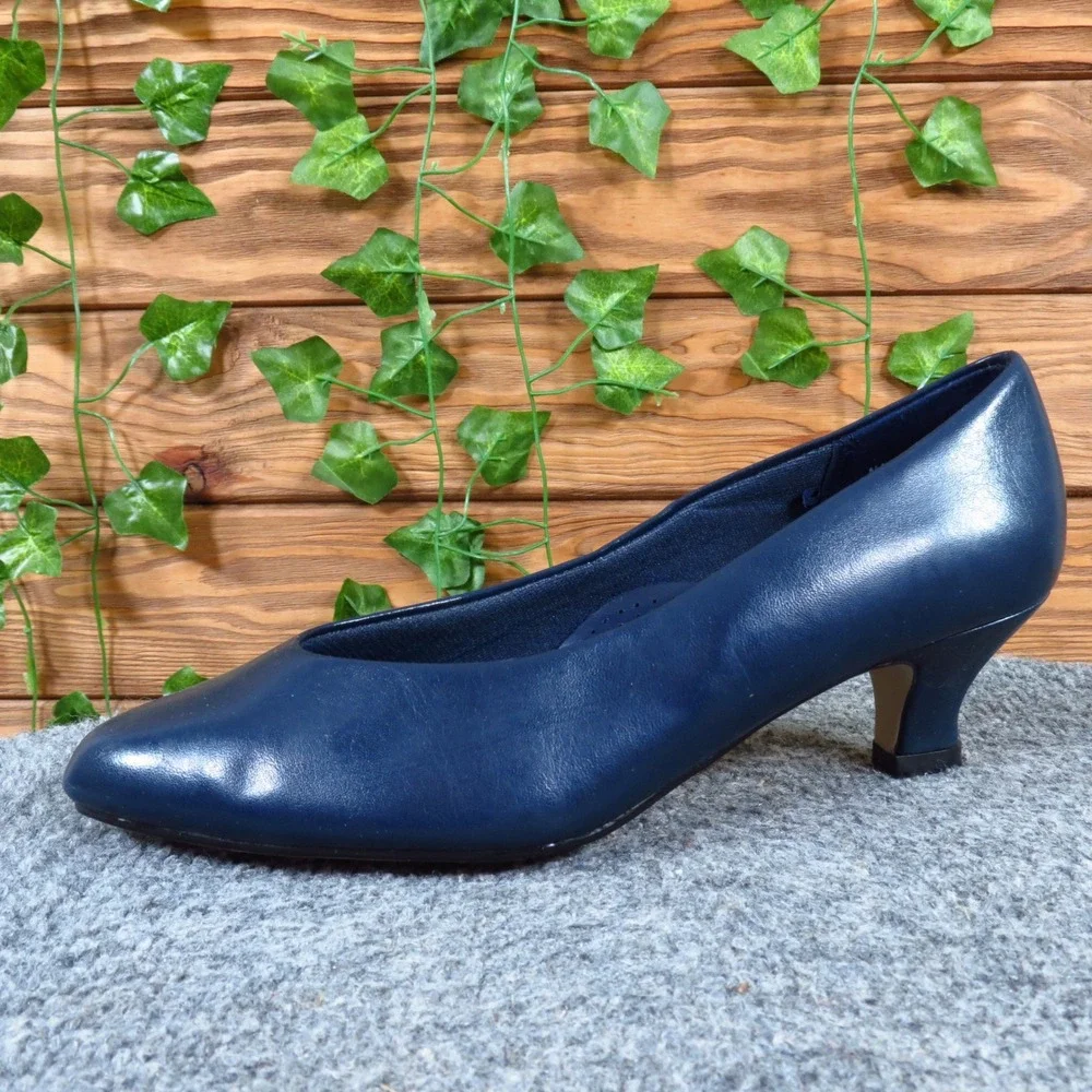 J.R. Bentley Flex Sole Womens Pump 7.5 Wide Dress Career Navy Blue